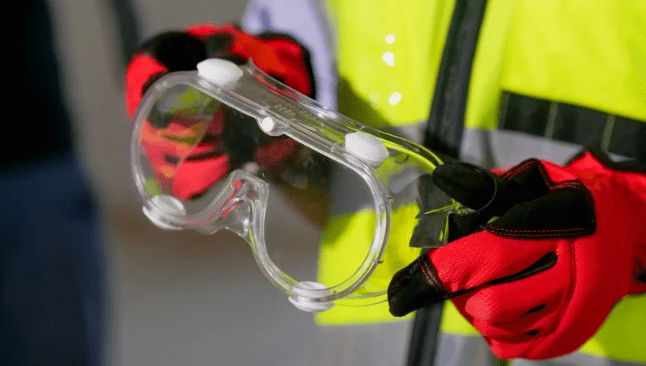Liquid nitrogen drinks and desserts requires safety precrautions such as gloves and protective clothing